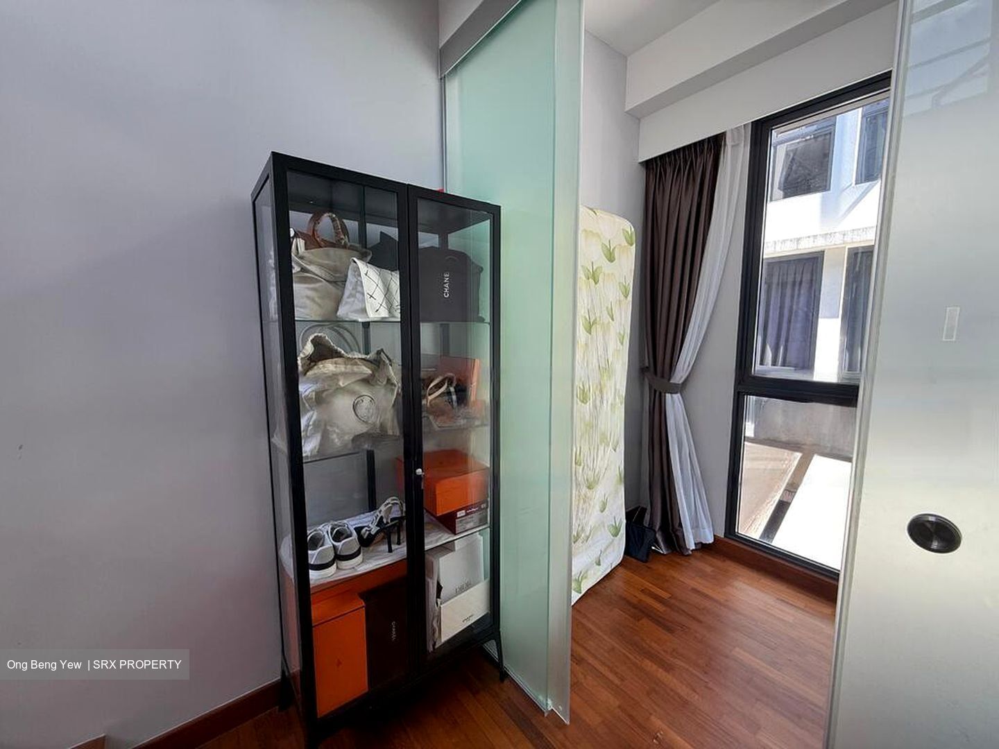 Sunrise Avenue (D28), Terrace #479246341